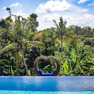 Wake In Paradise And Luxury Lebah Вилла